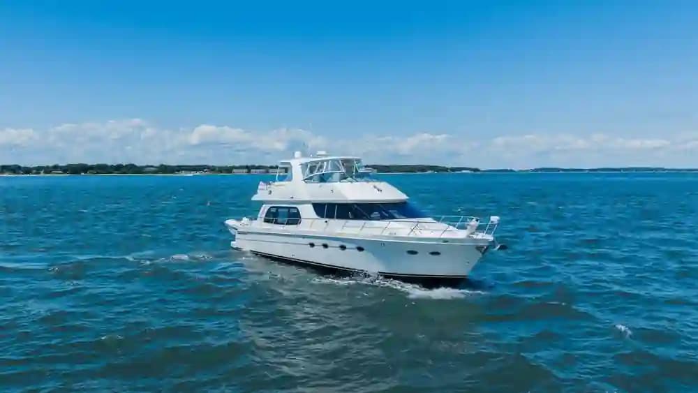 2005 Carver 56 Voyager for Sale in Greenport, New York Cruiser 5