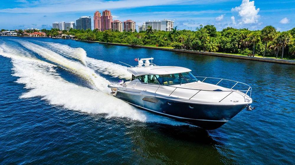 2016-tiara-yachts-c44-coupe-power-9540794-20240917093136103-1_XLARGE.jpg