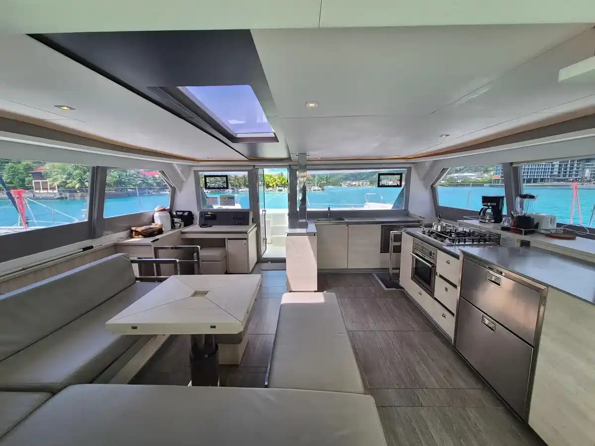 2020 Leopard Catamarans 50 in vendita a Mahé, SC Multi-Hull 2