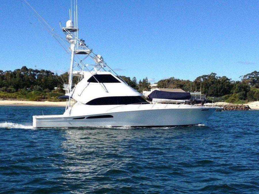 Riviera 58 Enclosed Flybridge For Sale