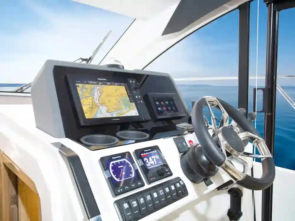 2026 SEALINE C390 for Sale in Greifswald, DE Motor Yacht 5