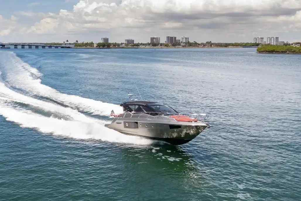 Yacht