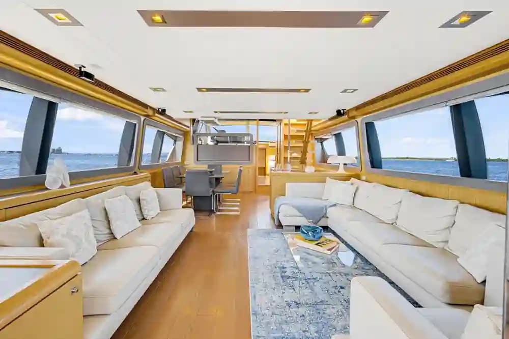 2013 Ferretti Yachts 800 for Sale in La Paz, MX Flybridge 2