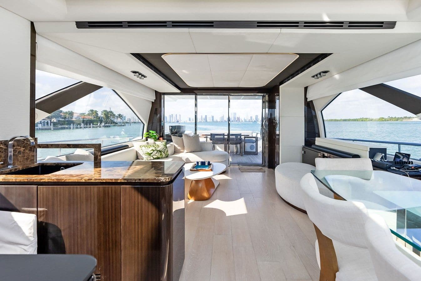 2017 Azimut 77S for Sale in Miami, Florida Flybridge 1