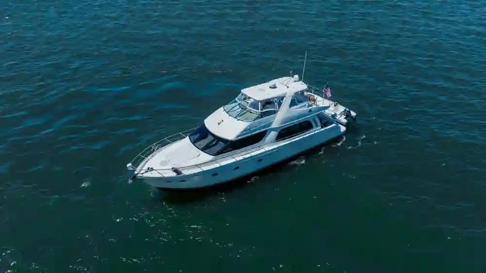2005 Carver 56 Voyager for Sale in Greenport, New York Cruiser 3