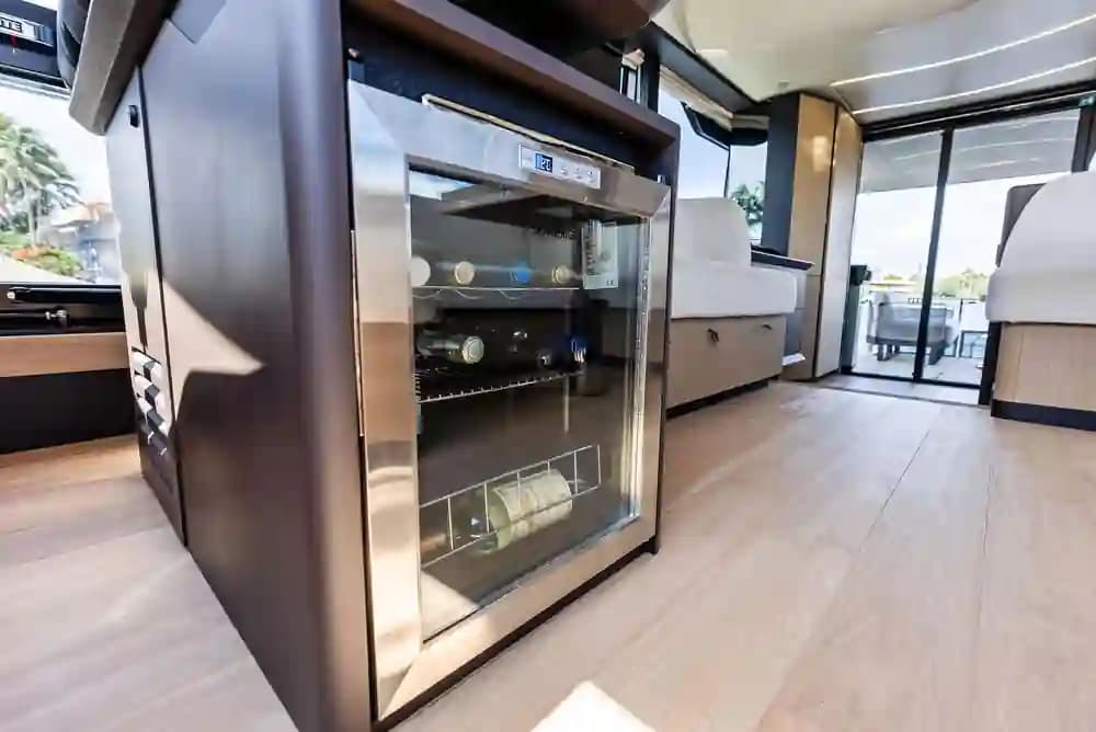 2023 Absolute 52 FLY for Sale in Fort Lauderdale, Florida Flybridge 3