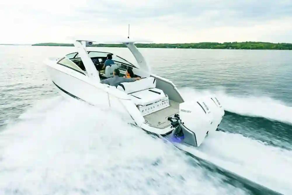 Four Winns H9 OB For Sale