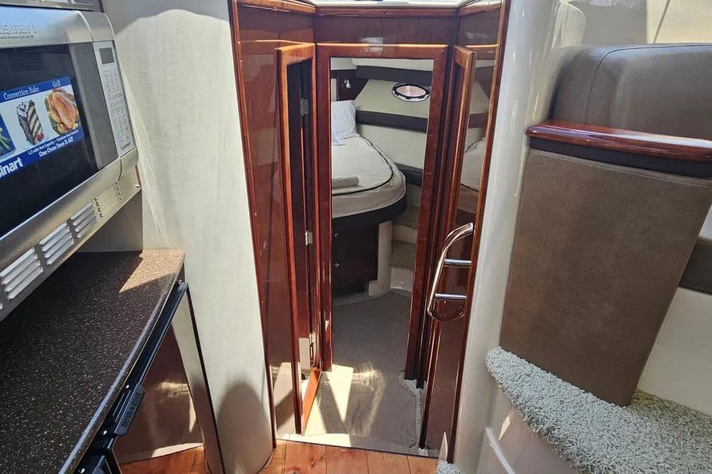 2013 Meridian 391 Sedan for Sale in Pompano Beach, Florida Flybridge 1