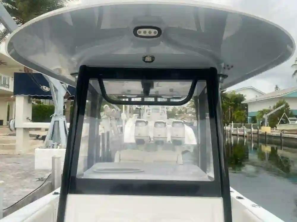 Sea Hunt Gamefish 27FS For Sale