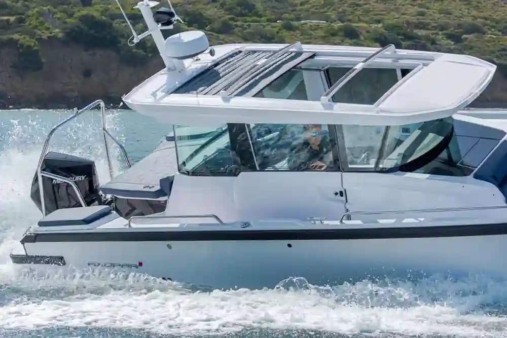 2024 Axopar 29 XC Cross Cabin Sold in Wrightsville Beach, North Carolina Walk-around Boats 5