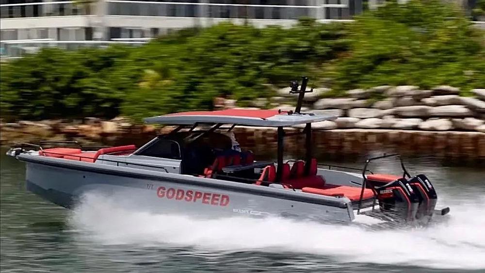 2022 Brabus Marine Shadow 900 Spyder & Sun-Top