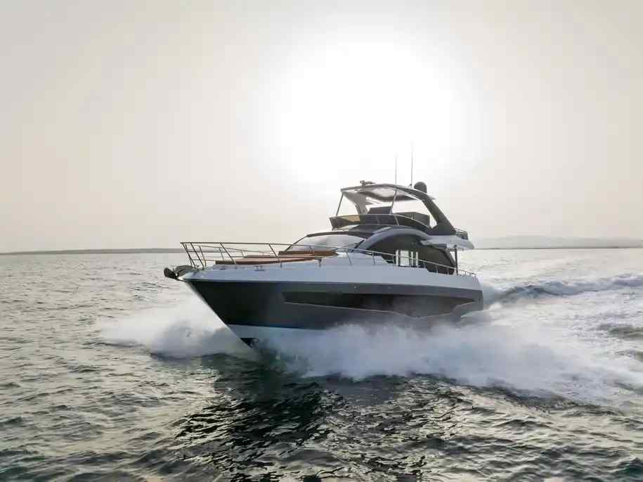 Yacht