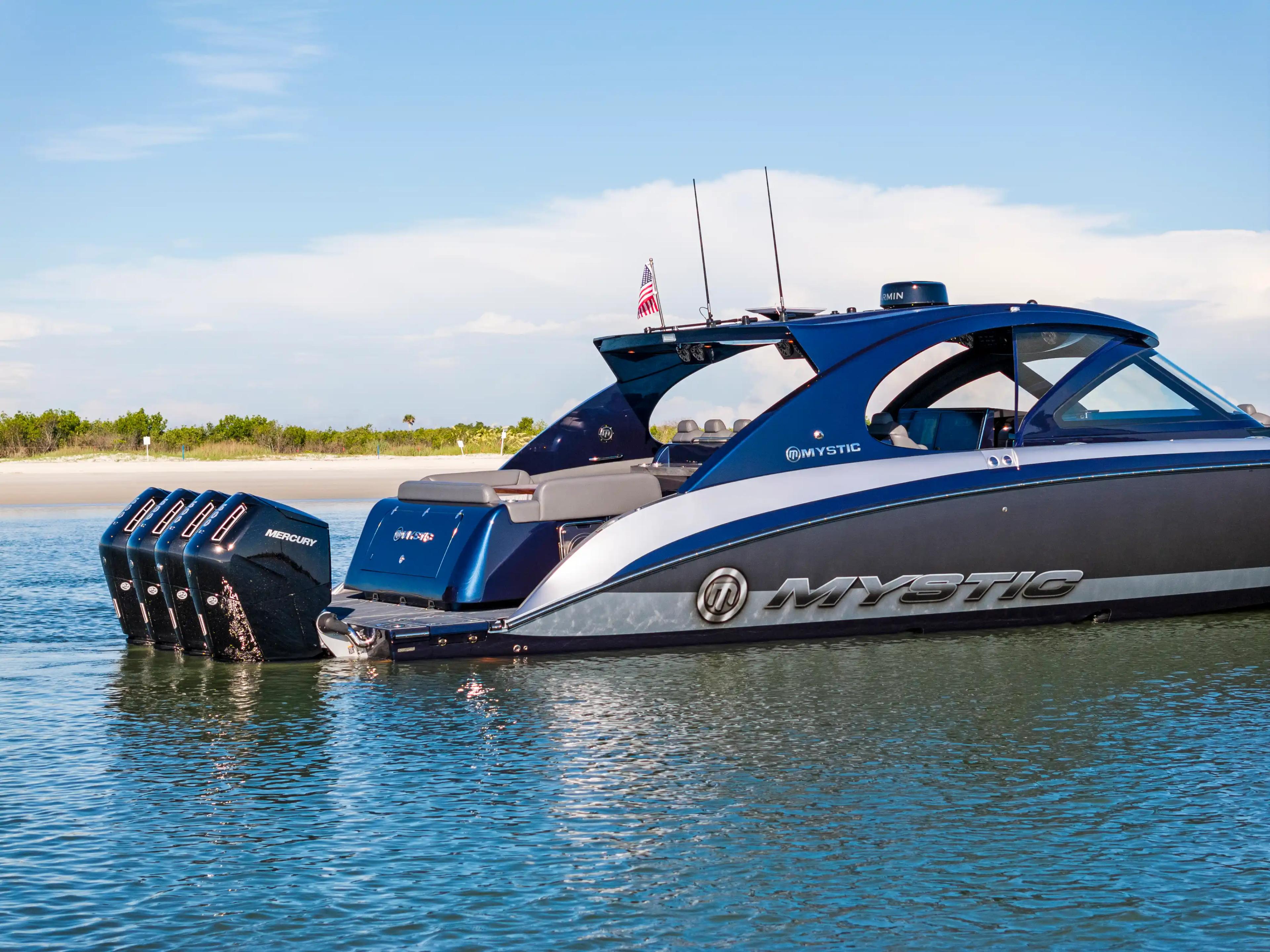 Mystic Powerboats M5200 For Sale