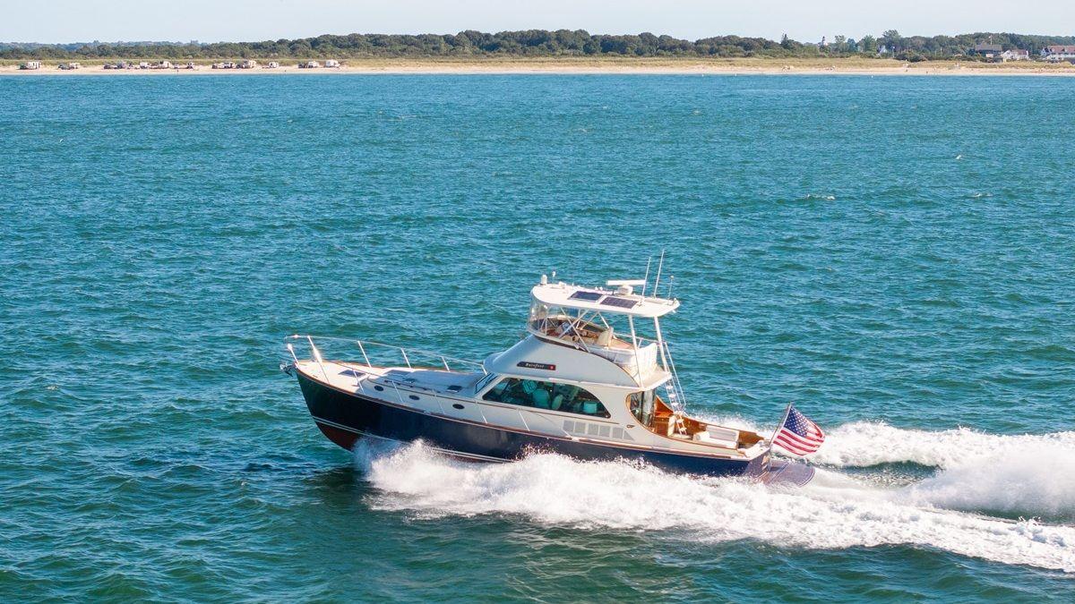 Hinckley Yachts Talaria 48 Flybridge For Sale