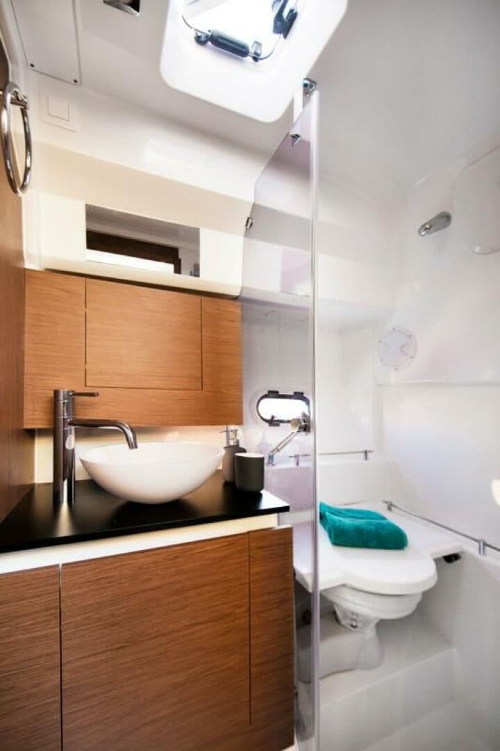 2026 Jeanneau Leader 10.5 Series 2 WA for Sale in Fort Lauderdale, Florida Walk-around Boats 5