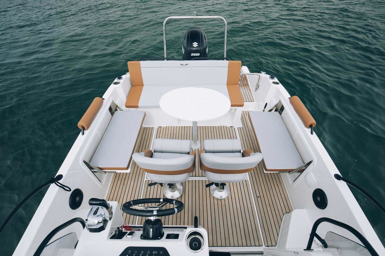 2026 Beneteau Flyer 7 SUNdeck for Sale in Dartmouth, Massachusetts Center Console 2