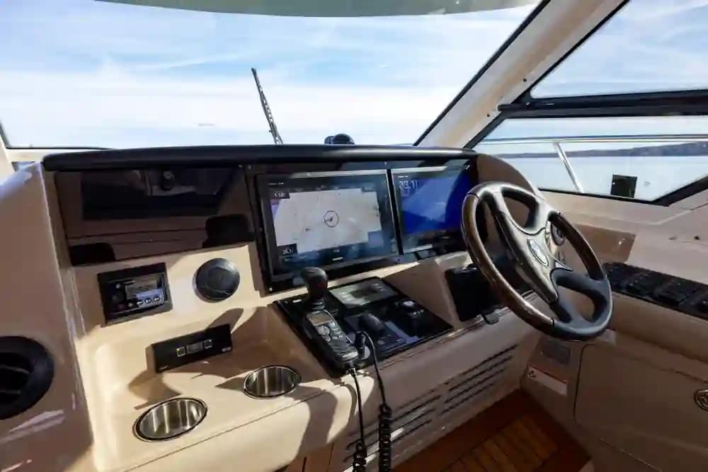 2008 Sea Ray Sundancer 60 in vendita a Huntington, New York Motor Yacht 2