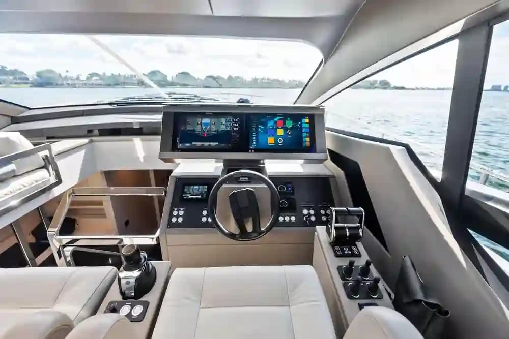 2024 Pershing 7X a la venta en North Miami Beach, Florida High Performance 3