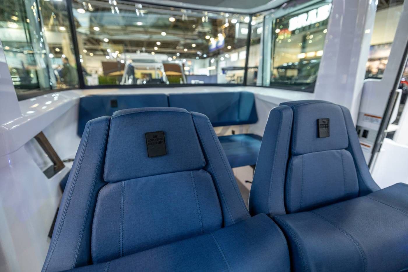 2025 Axopar 29 XC Cross Cabin Sold in San Diego, California Walk-around Boats 3