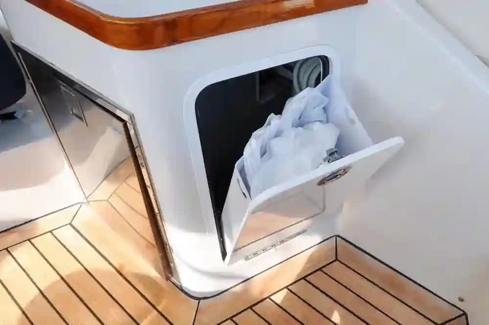 2008 Hunt Yachts Harrier 25 for Sale in Islesboro, Maine Runabout 3