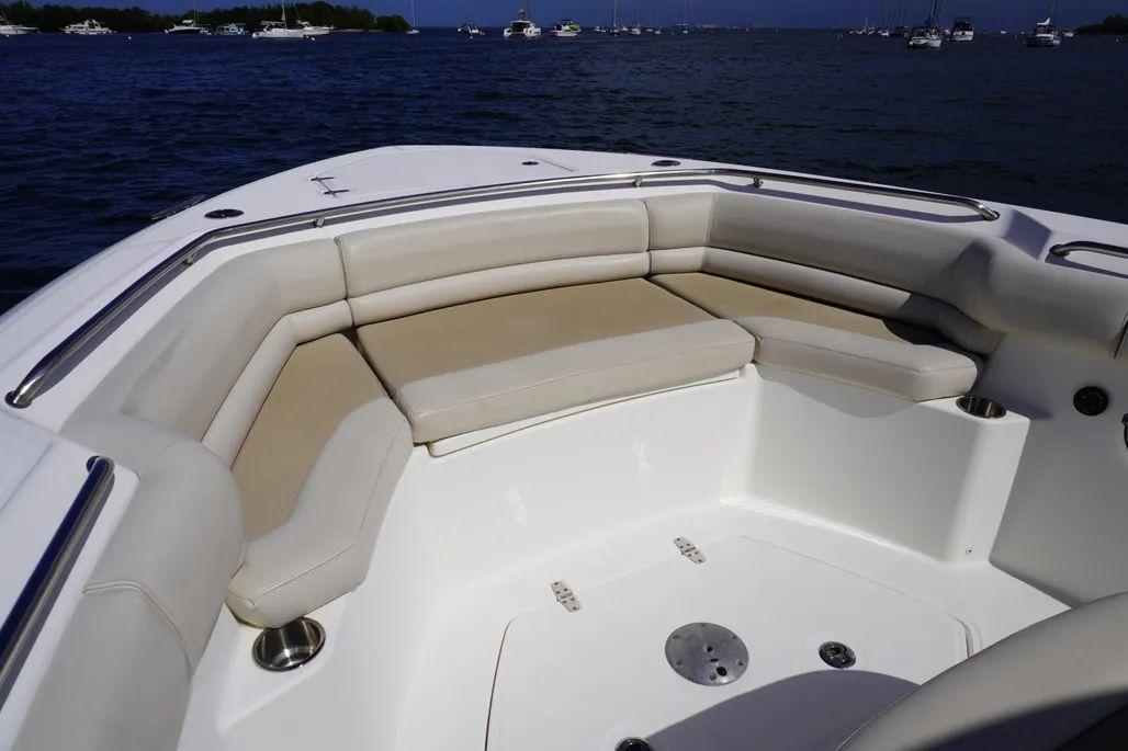 Boston Whaler 330 Outrage For Sale