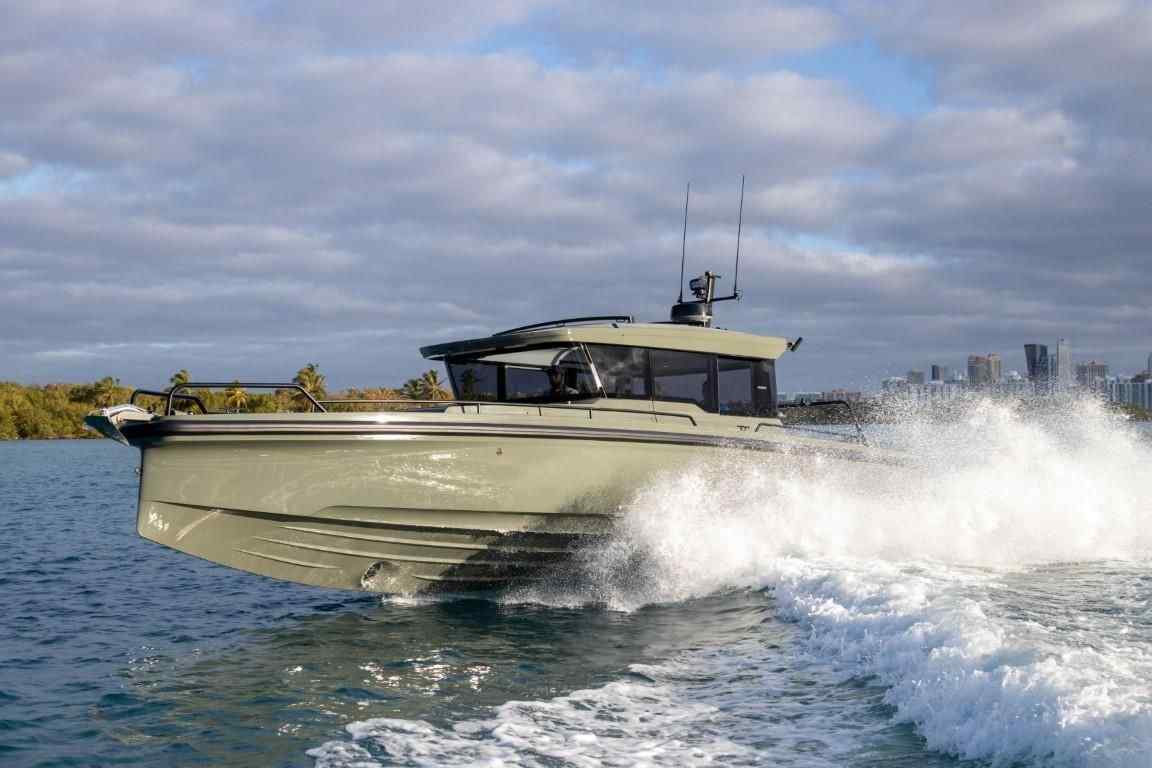 Yacht