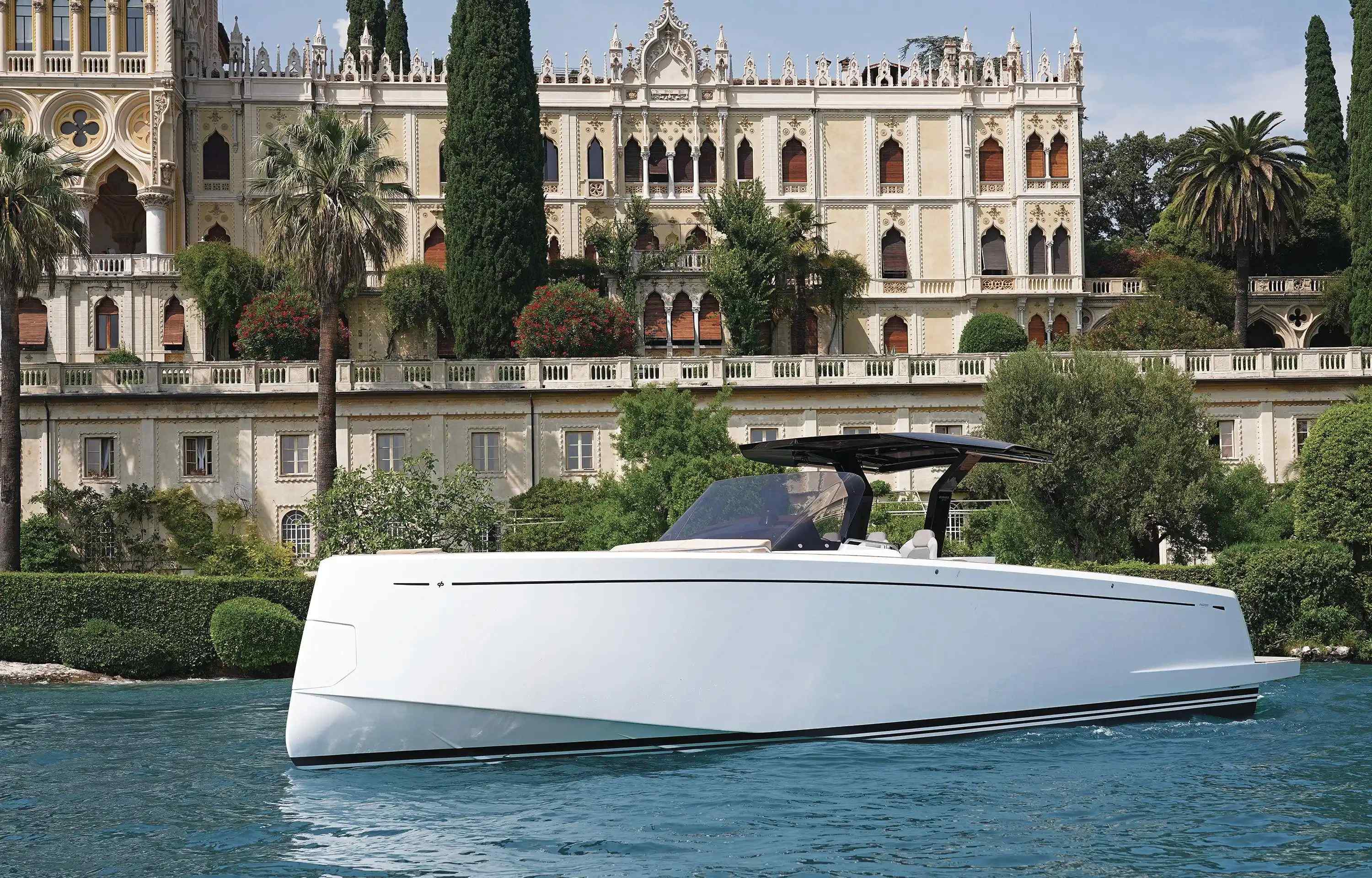 Yacht