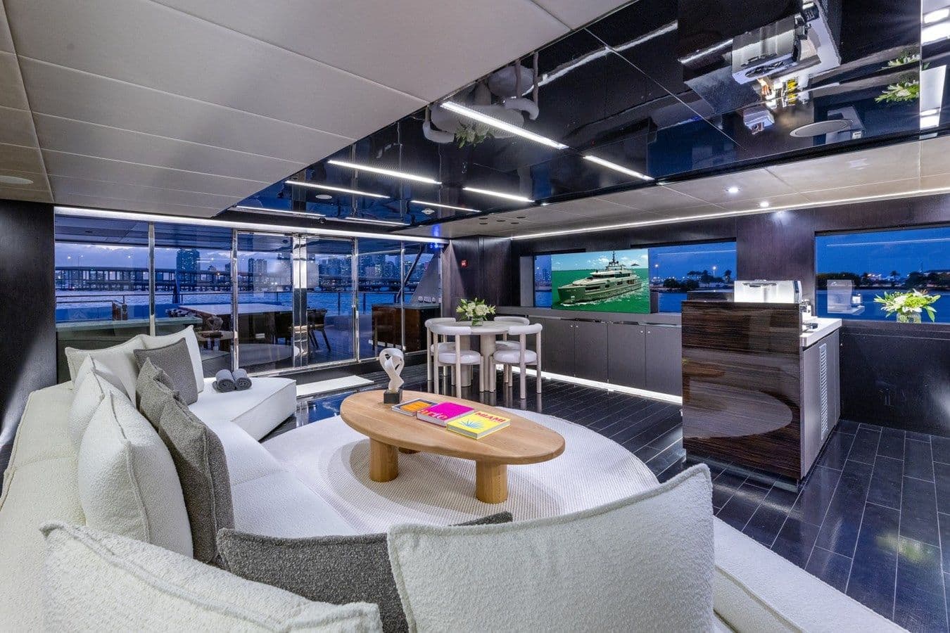 2013 Admiral Impero 40 à vendre à Harbordale, Florida Trawler 1