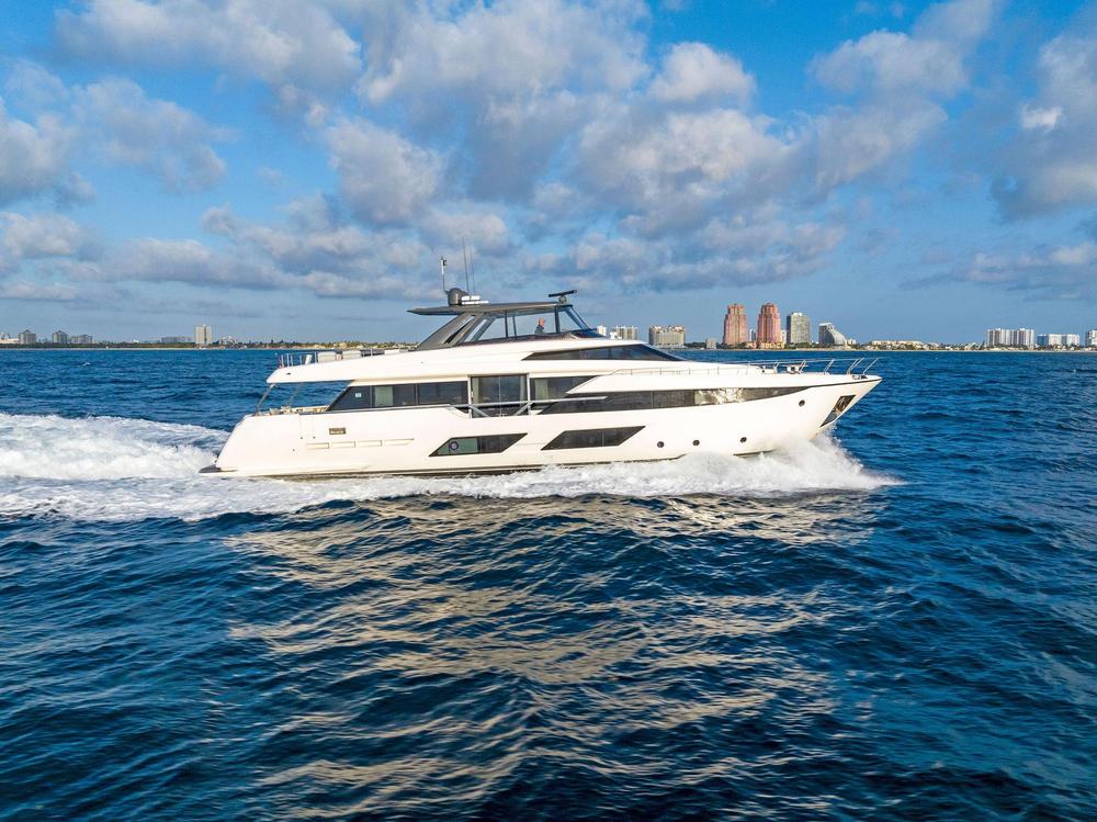 2020-ferretti-yachts-920-power-9389915-20240514124752953-1_XLARGE_1.jpg