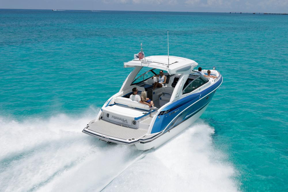 2026 Formula Boats 330 Crossover Bowrider