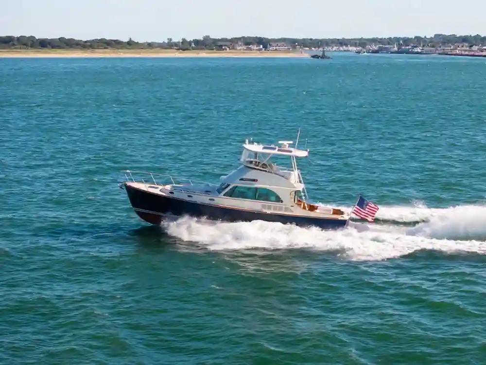 Hinckley Yachts Talaria 48 Flybridge For Sale