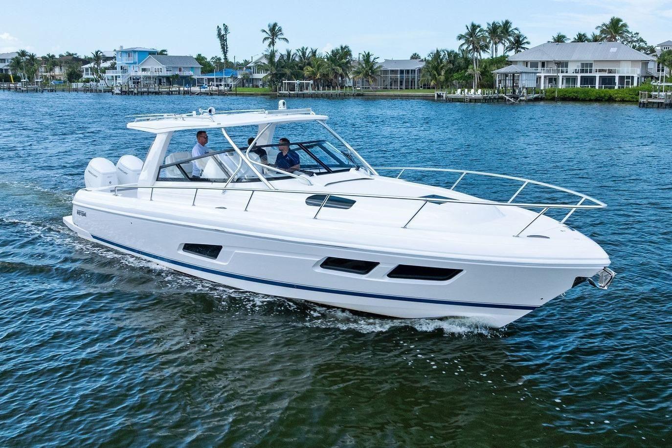 Intrepid Powerboats 438 Evolution For Sale