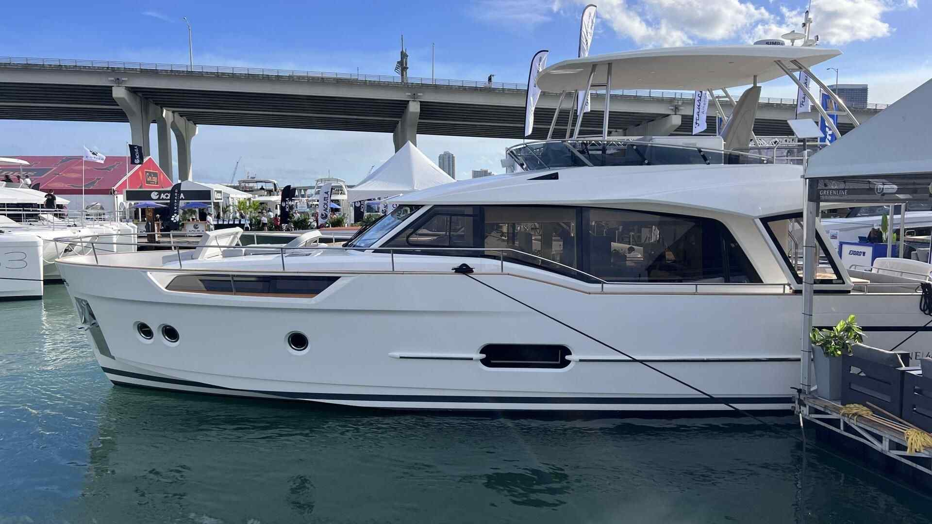 Yacht