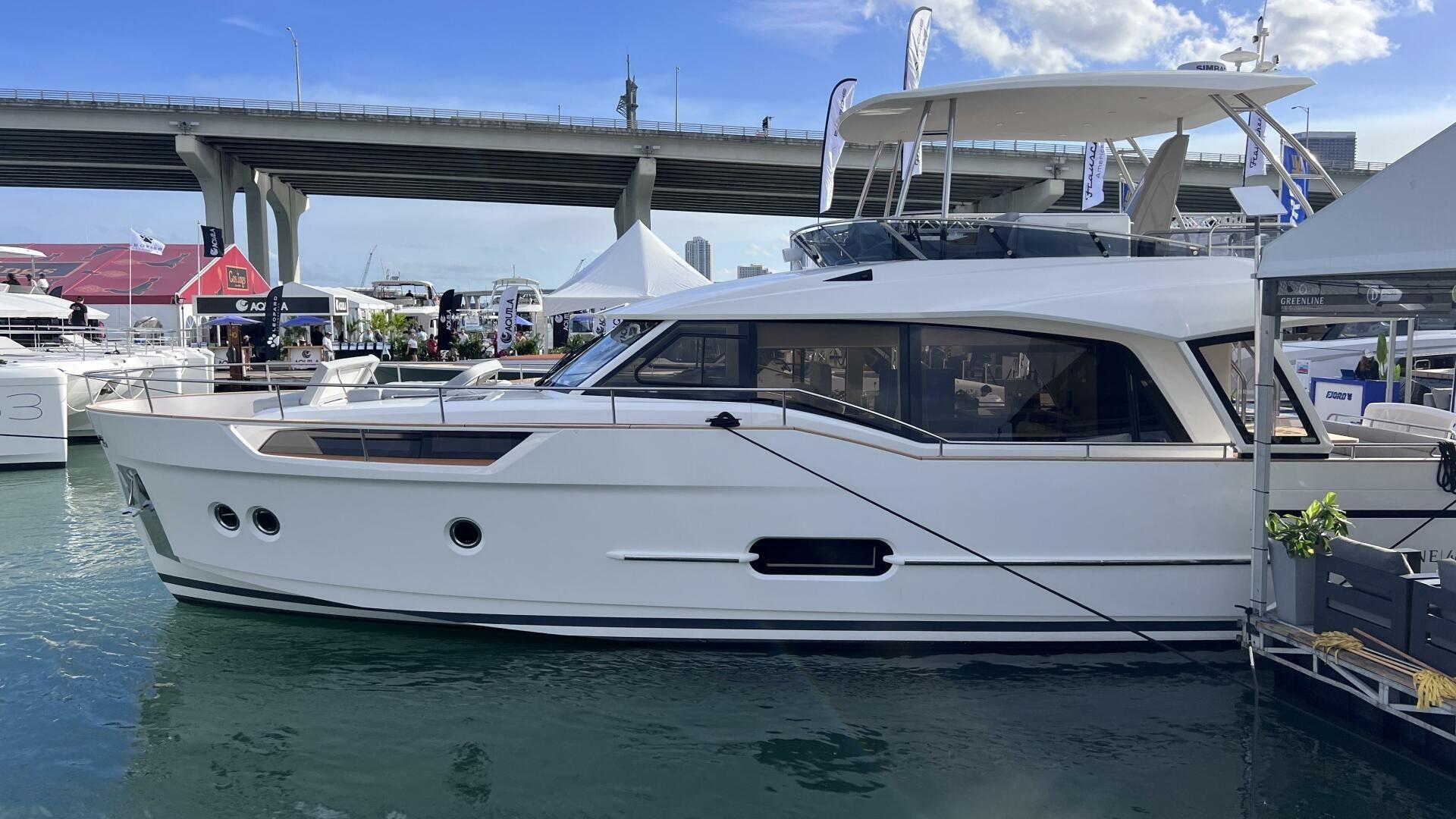 Greenline Yachts 48 Fly For Sale