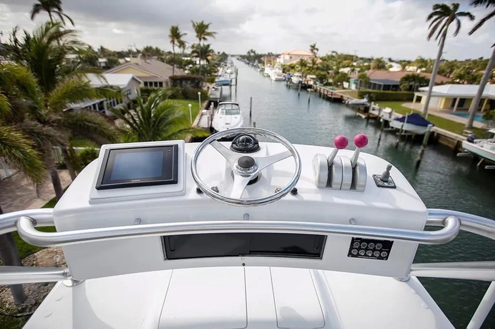 2003 Viking Yacht 65 Convertible