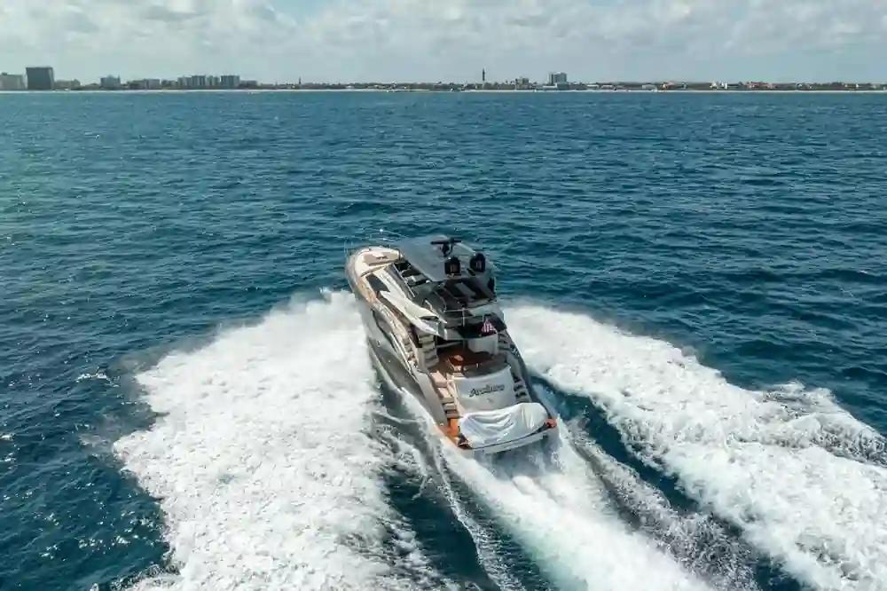 Marquis 660 Sport Yacht For Sale