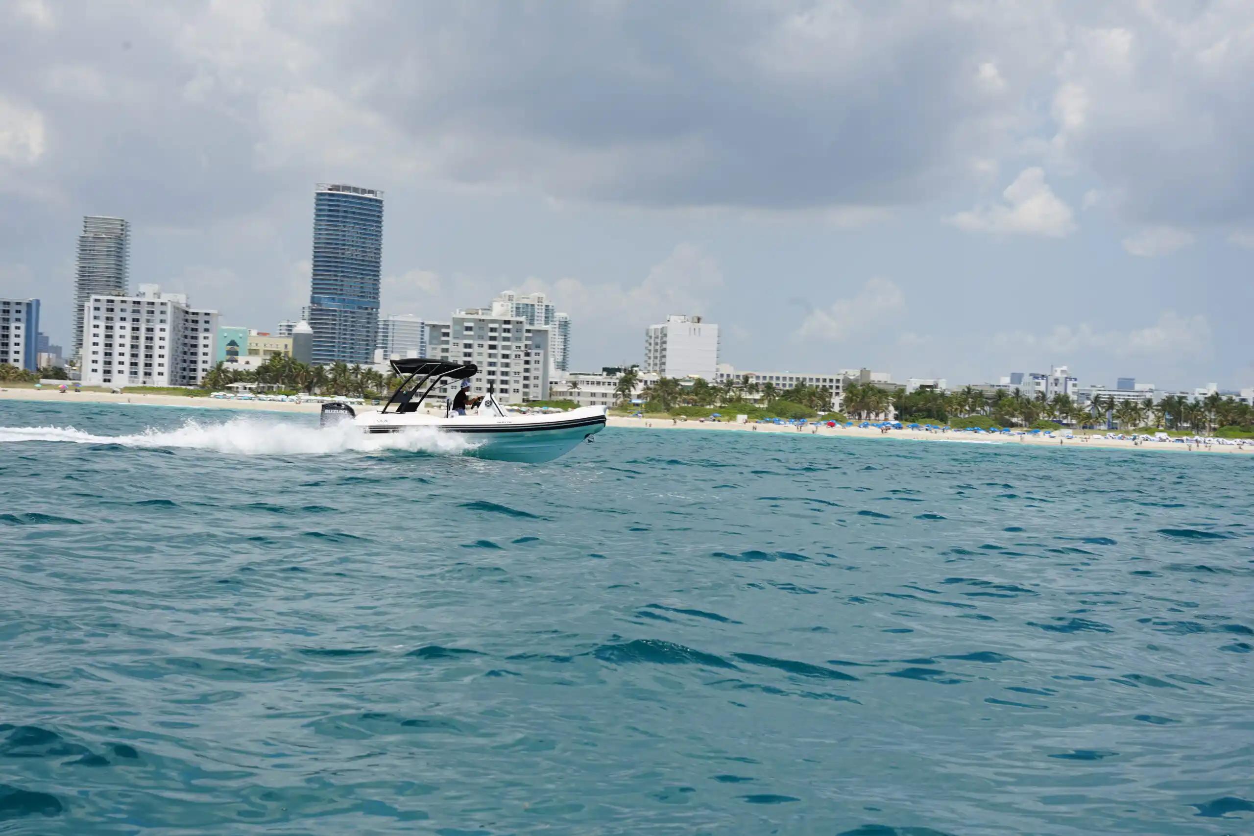 Aqvaboats Luxurib 22 For Sale