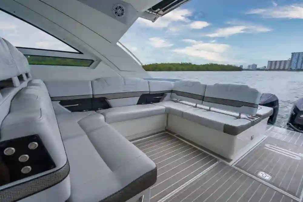 Formula Boats 400 Super Sport Crossover for Sale