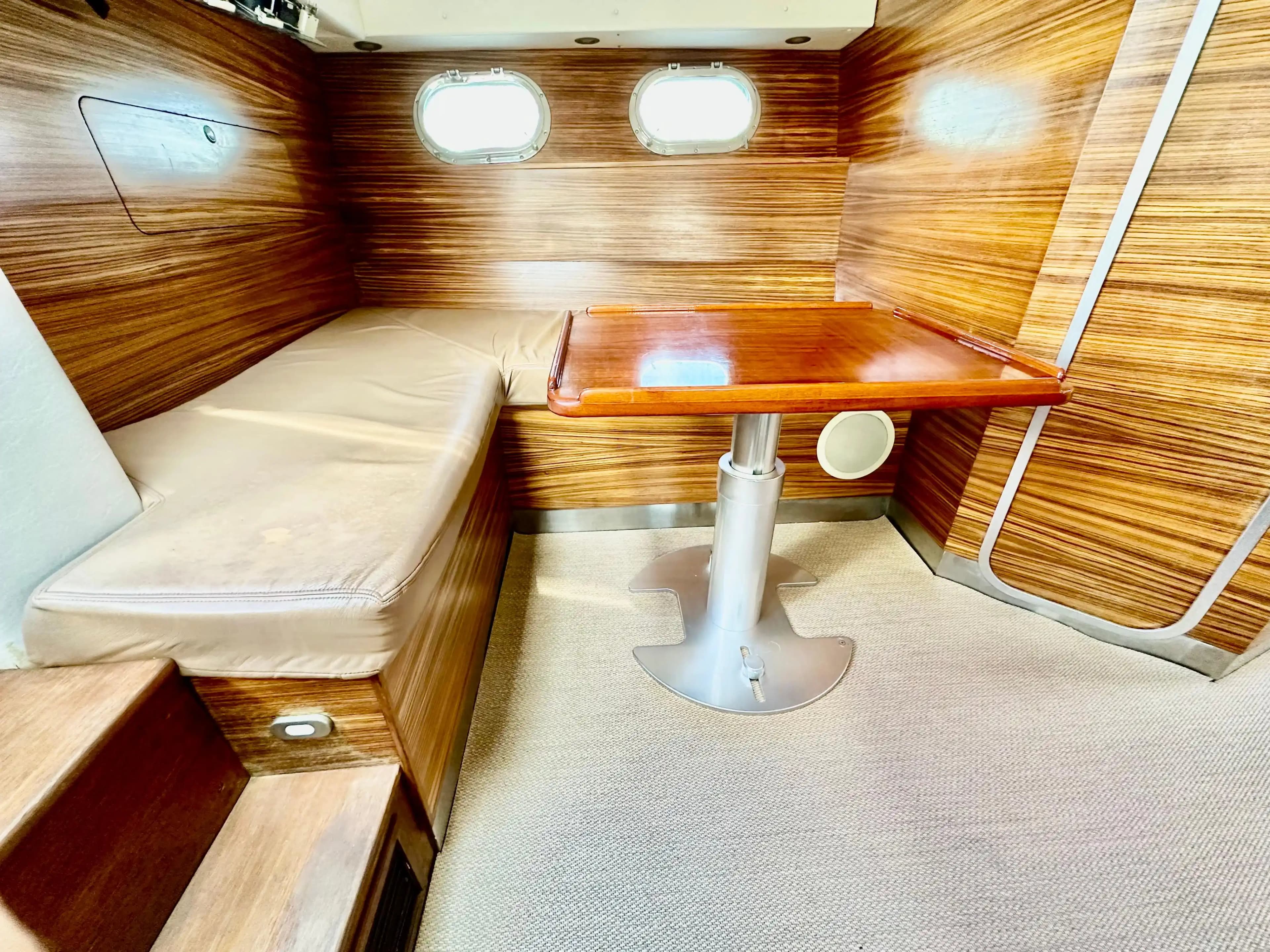 1986 Magnum Express 40 for Sale in Miami, Florida Cruiser 4