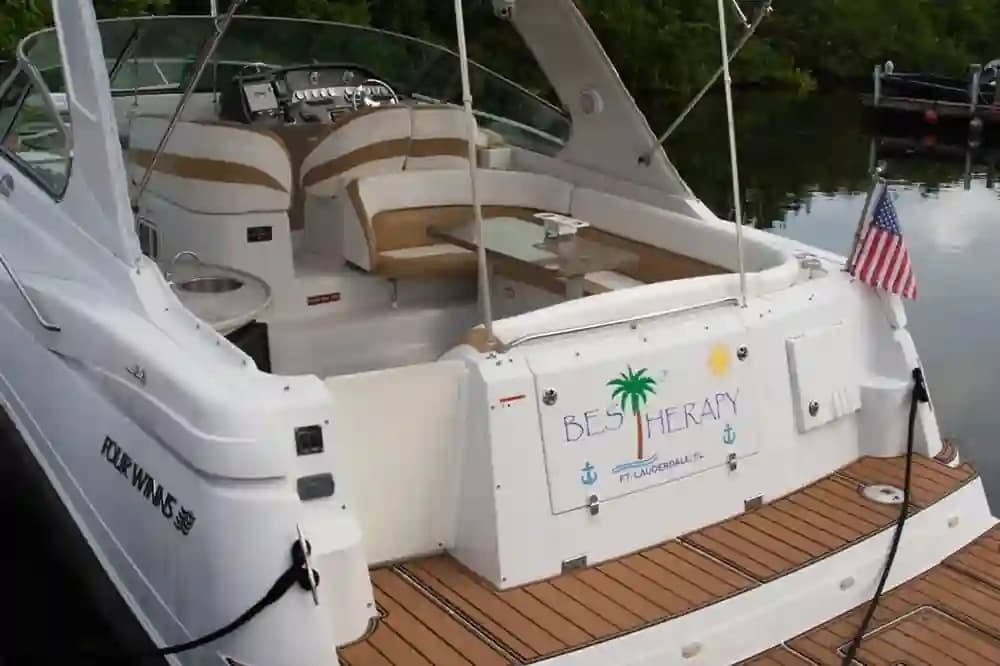 Four Winns 378 Vista for Sale