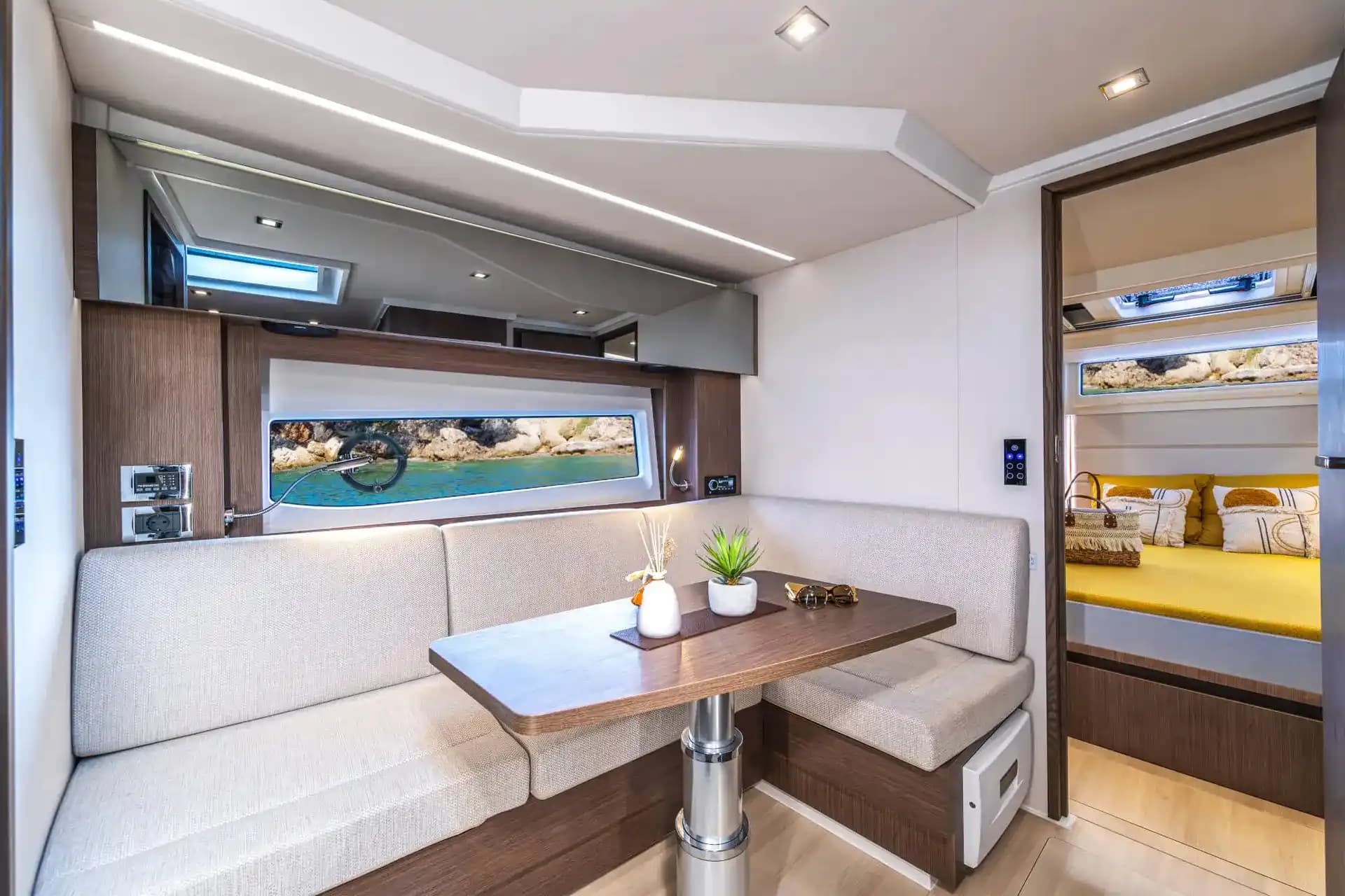 2026 SEALINE S390 for Sale in Greifswald, DE Motor Yacht 5