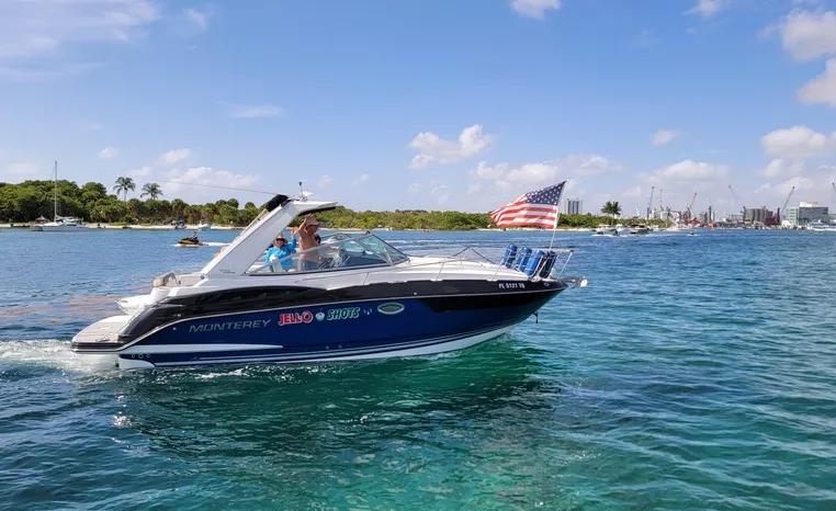 2019 Monterey 295 Sport Yacht