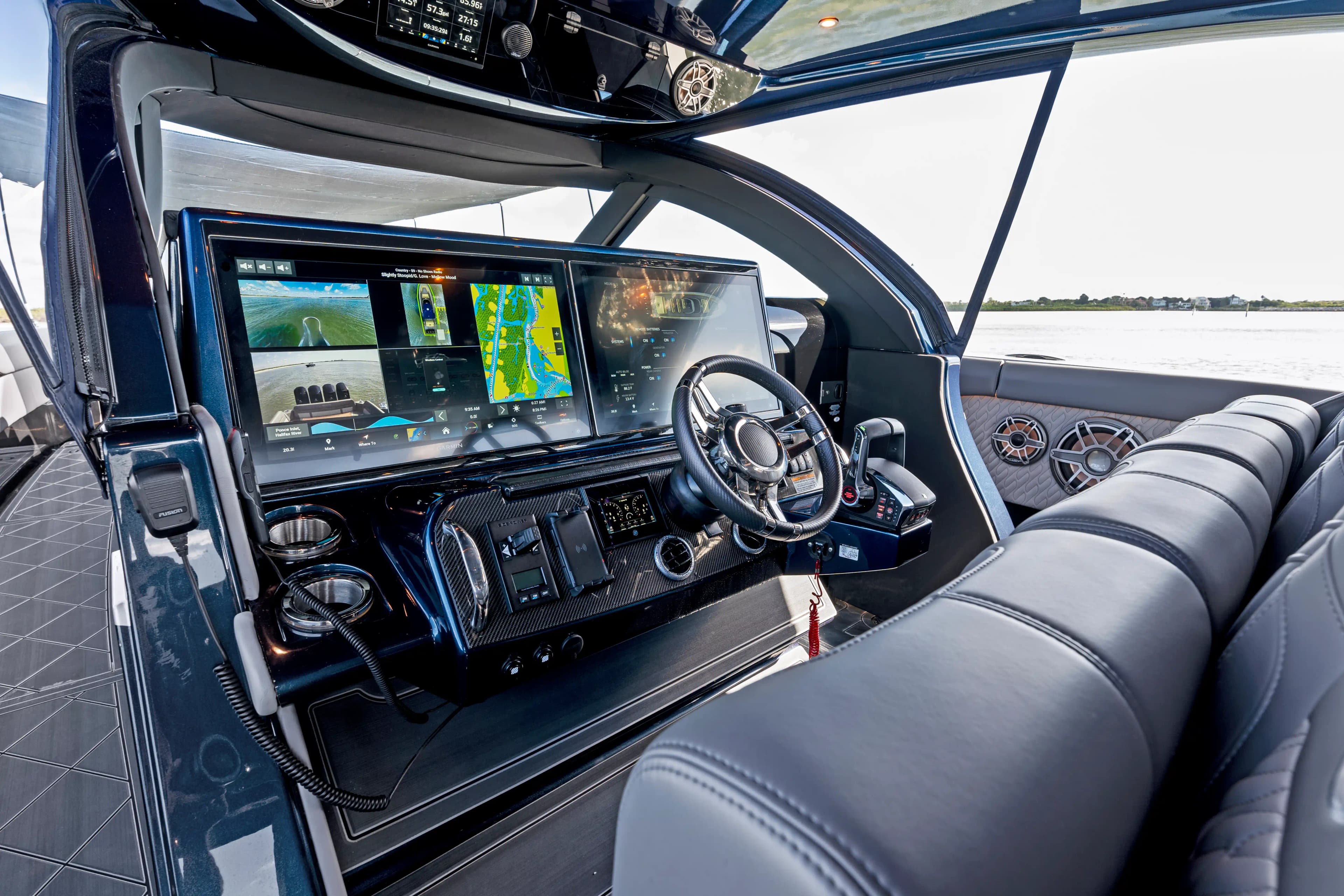 Mystic Powerboats M5200 for Sale