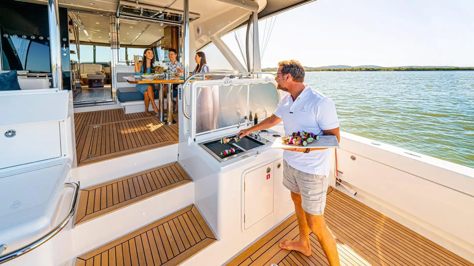 2021 Riviera 64 Sports Motor Yacht for Sale in Elizabeth Bay, AU Motor Yacht 2