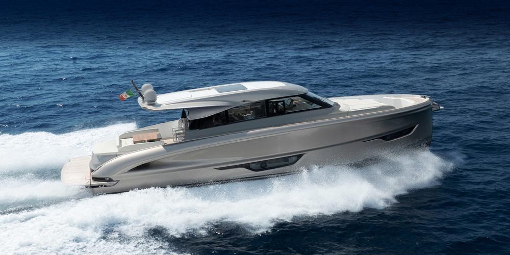 SolarisPower52-Coupe-01-scaled.jpg