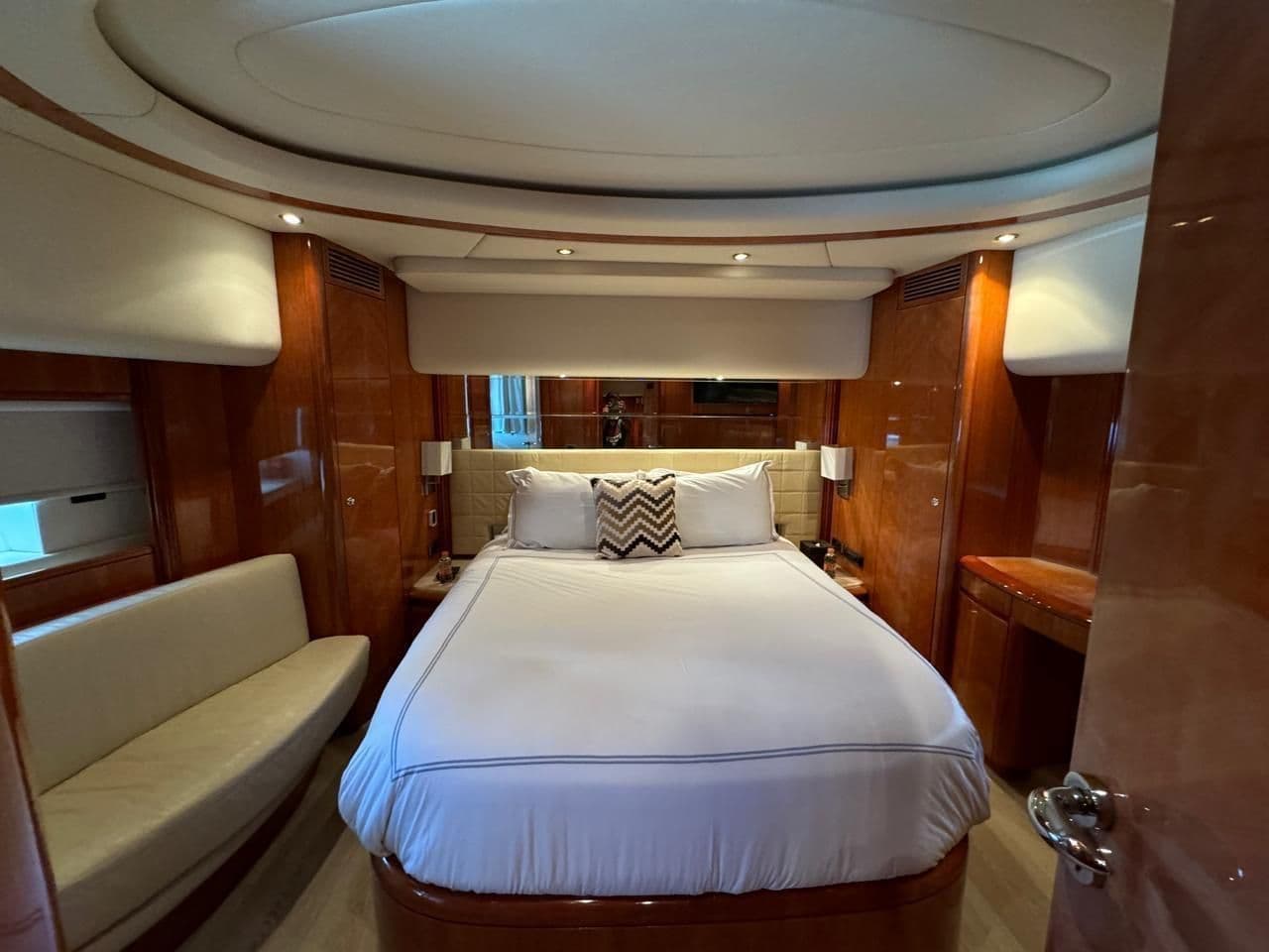 1998 Azimut 85 Ultimate in vendita a Puerto Vallarta, MX Motor Yacht 3