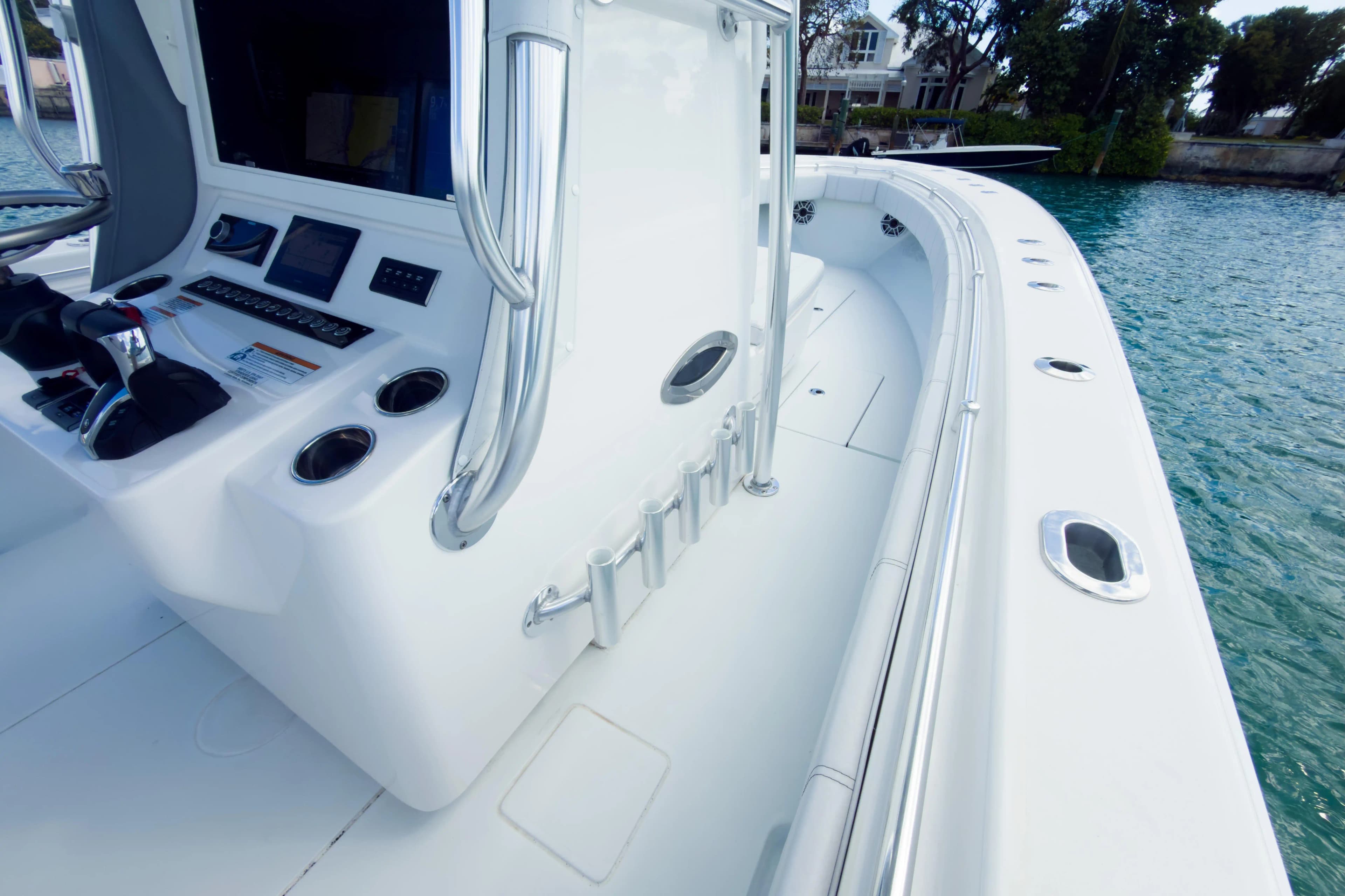 Contender 32ST for Sale