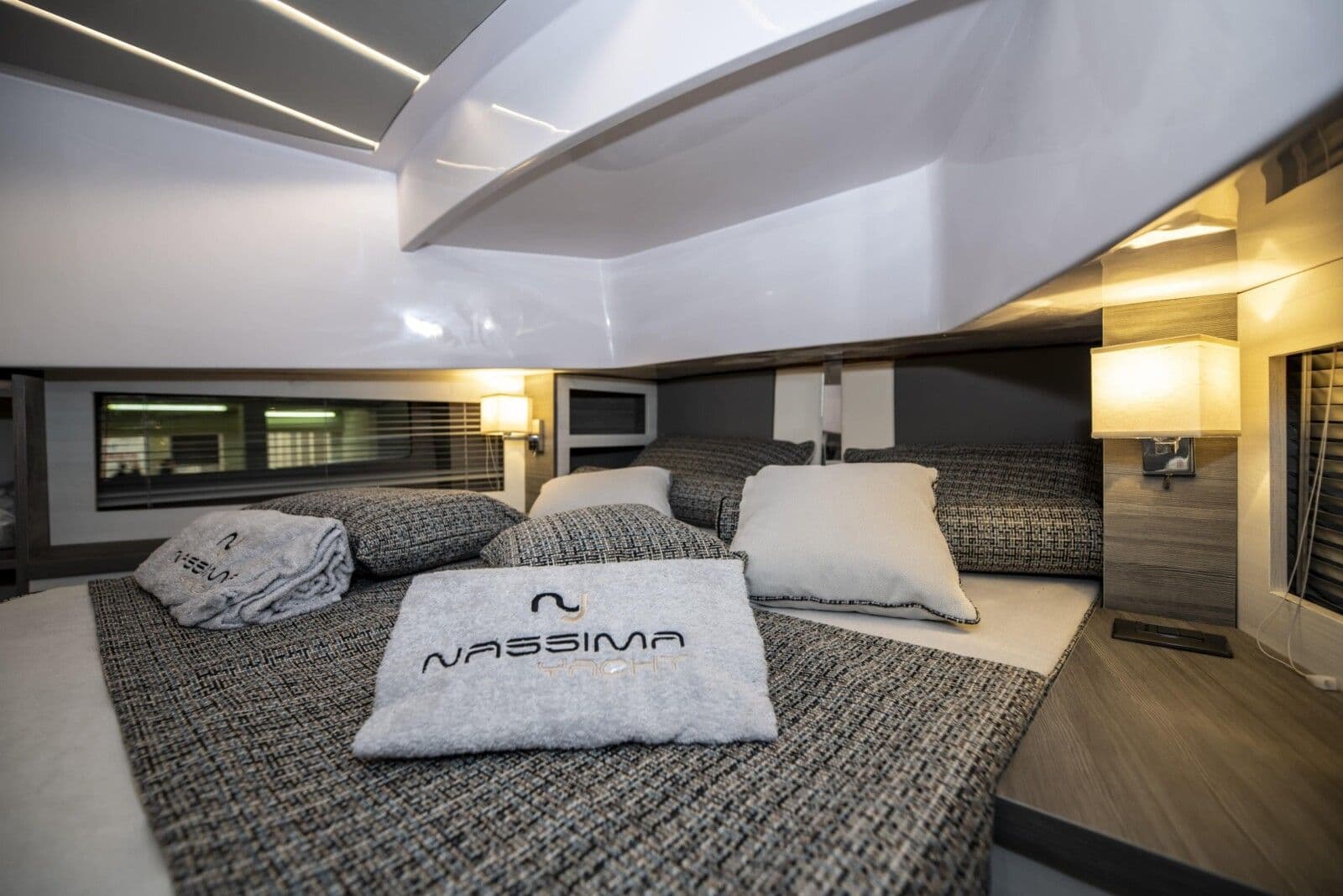 2026 Nassima Yacht N40 zum Verkauf in Miami, Florida Walk-around Boats 5