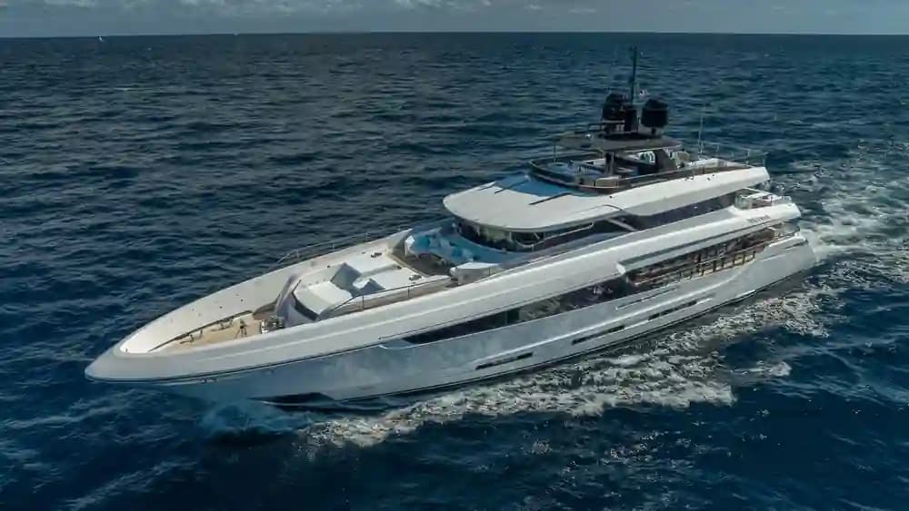 2017 Mangusta Oceano 42 a la venta en Port Jefferson, New York Megayacht 3