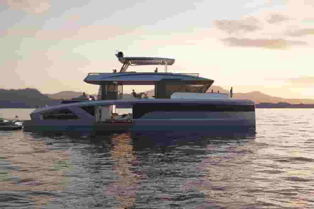 2027 Lazzara LPC 500